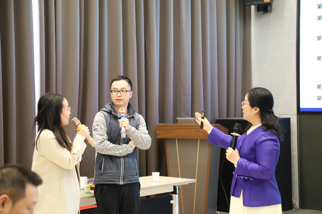 【集團(tuán)動(dòng)態(tài)】形象提升，禮儀先行丨集團(tuán)開展“三八婦女節(jié)”商務(wù)禮儀培訓(xùn)活動(dòng)(圖7)